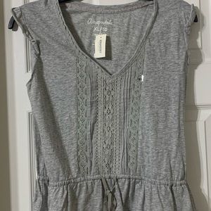XL gray Aeropostale shirt